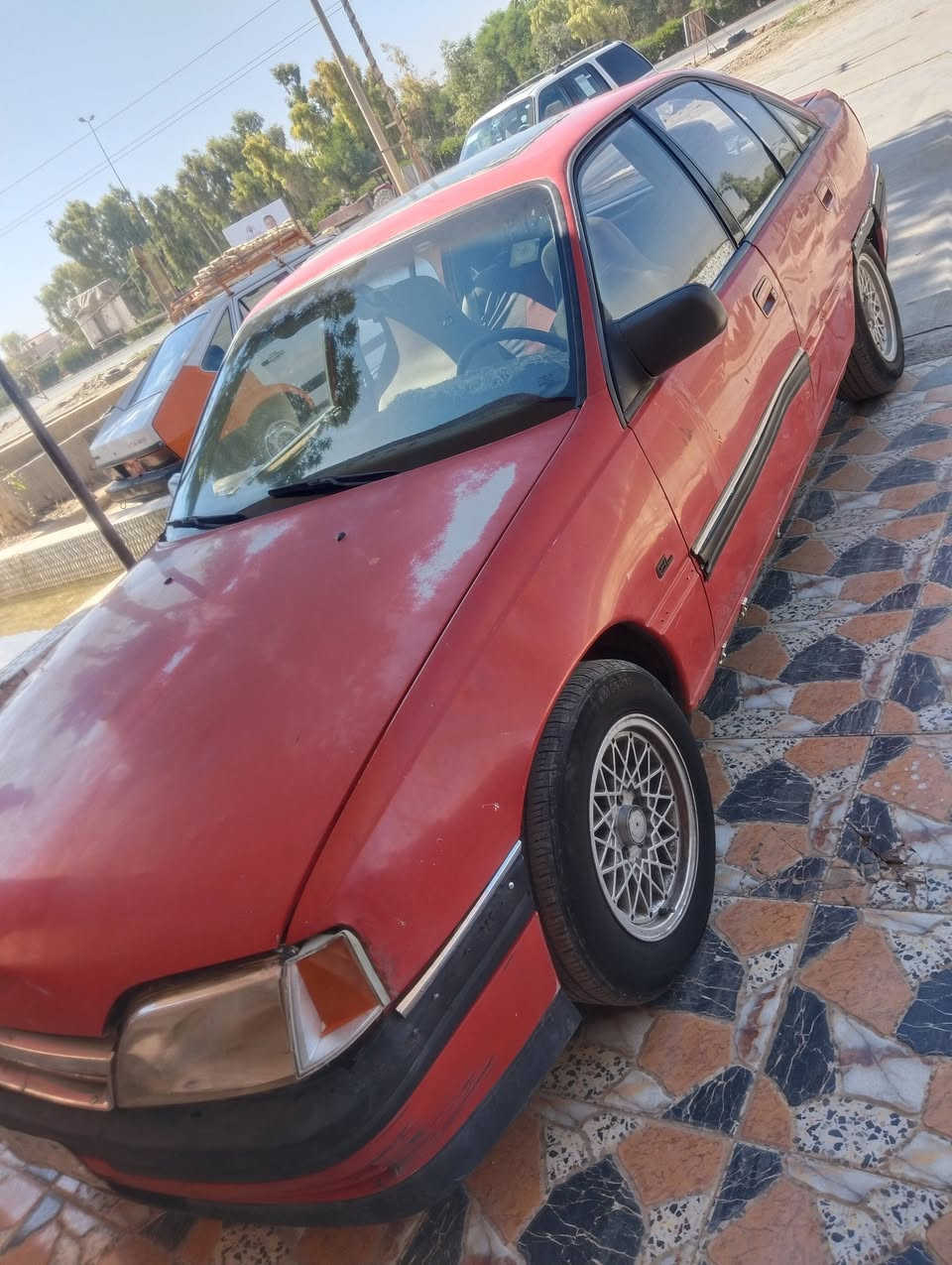 سلام عليكم ورحمة الله وبركاته
احبتي الكرام سيارة اوپل اوميكا احمر  
موديل ٩٣ Gl محرك ٢٠ للبيع 
سنوية جديدة إلى ٢٠٢٨ مشروع وطني مع بطاقة بنزين
بشرط كير ومحرك وتحويل مباشرة 
ورايد ب ٢٩$ وبيه مجال للطيبين 
عنوان كركوك قضاء داقوق
***********
