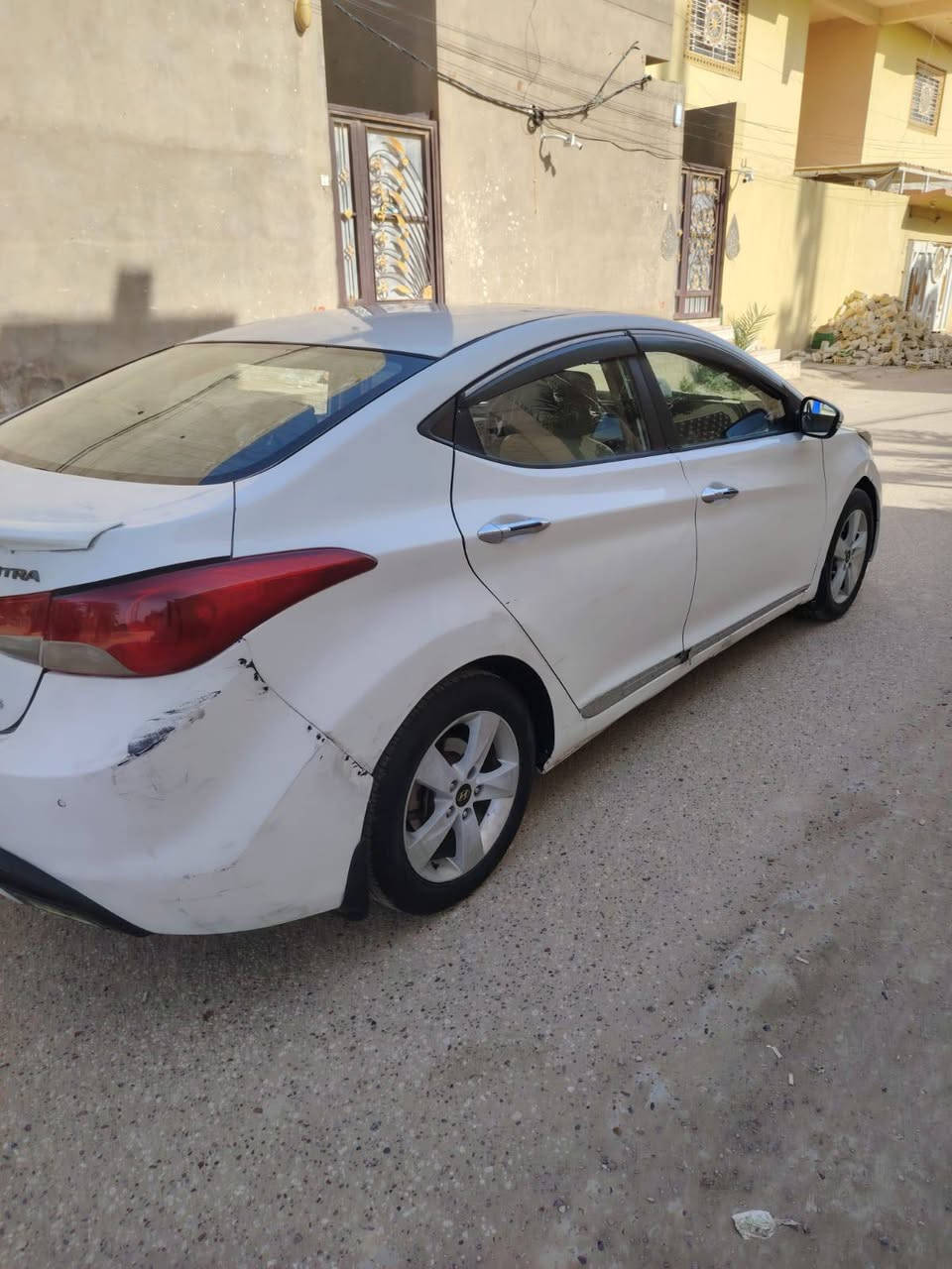 السلام عليكم النترا 2012
النترا 2012 خليجي محرك 1800 رقم اربيل تحويل او كاله شرط  بيها فقط مكانات صبغ اثر طخات مكفوله من كص وكلبه وضربه قويه السياره فول ماعدا البصمه .
شاشه كبيره
تحكم ستيرن
حساسات خلفيه
كامره خلفيه
فتحه سقف
اشاير بلمري
السعر 88 ورقه 
مكاني ديوانية قضاء الشامية ***********
