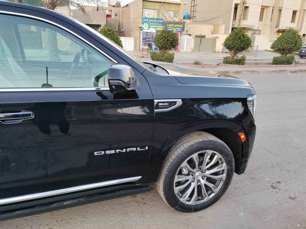 يوكن دينالي ٢٠٢٢ خليجي مكفولة من الضربة والصبغ كير محرك بلادي ماشية ٨٠ الف كيلو معروفة مواصفات الدينالي مغلفة ppf ومغلف الجام عازل حراري جديدة بمعنى الكلمة تخم تاير جديد برجستون بيها طخة بسيطة بل باب ترجع بي دي ار عايفها ممسويها السعر 510 مكاني بغداد شارع فلسطين خلف مطعم الساعي ***********
