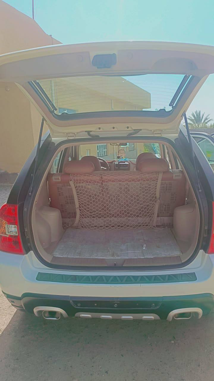 سلام عليكم سياره للبيع
كيا سبورتج 2010 
خليجي ماشية 200 بيها ظربة الجاملق االورة شبر ونص مصبوق الجاملق على حد الباب وخشم البنيد شوية السعر 135 وبيها مجال قليل رقم الهاتف *********** العنوان بغداد ابو غريب
