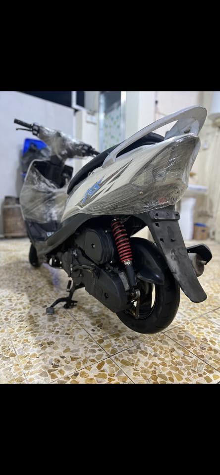 السلام عليكم للبيع ماكس عدله بوشه 49مكينه بلادي ناعمه كلش  ختم واحد شلعه معدل خير من الله كهربائيات كلها شغاله الدراجه جديده ومابيها اي نقص 
المكان بغداد الشعب 
السعر 750وبيها مجال 
استفسار ***********
