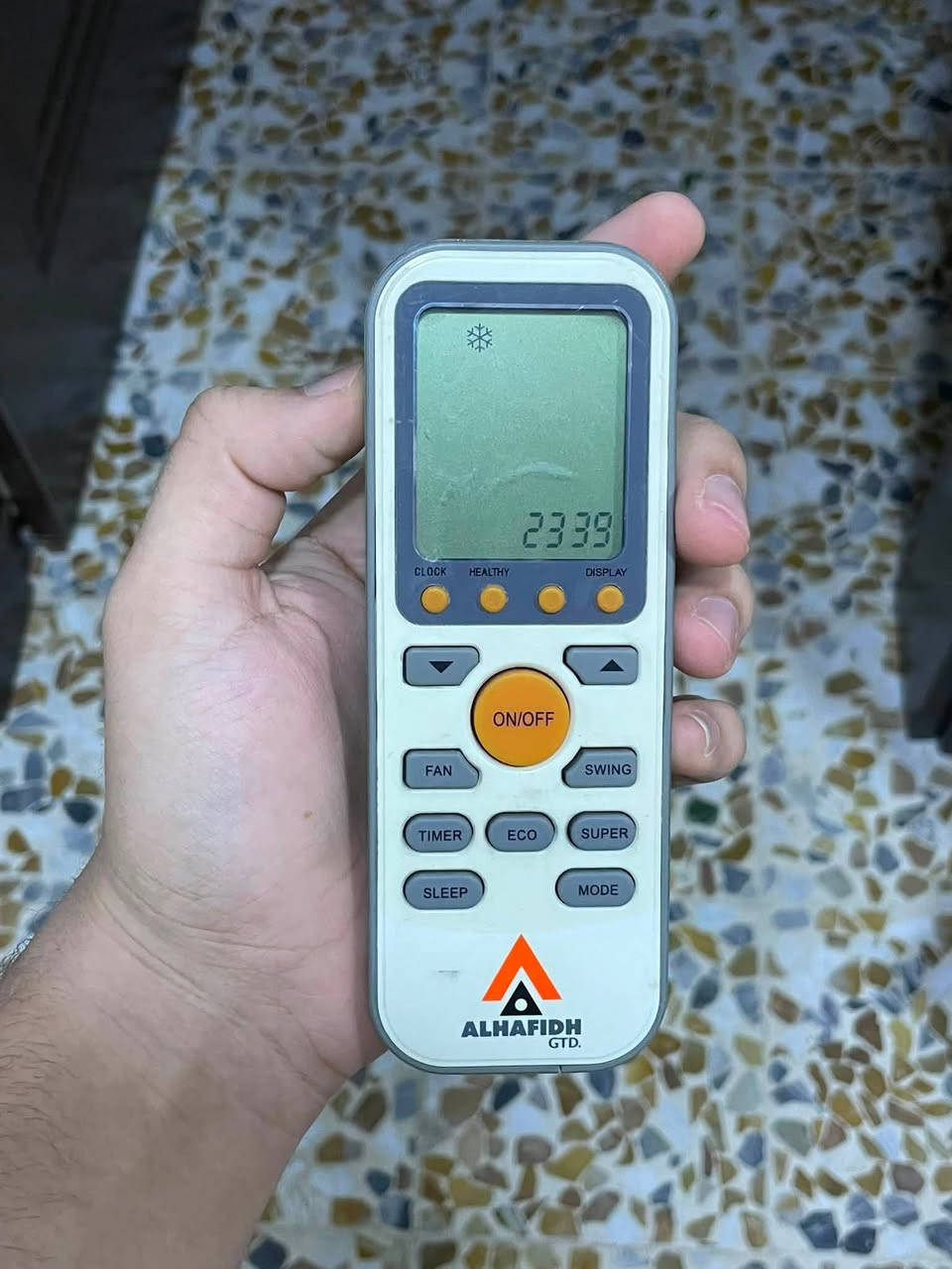 سبلت الحافظ للبيع نضيف
بسعر 250 وبي مجال 
للاستفسار اتصال على رقم 
***********

