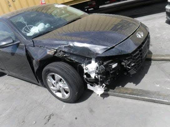 سياره الالنترا 21 وارد امريكي معوقين حادث جاملغ وطرف البنيد سونار موجود محرك 2000 دوش العنوان ميسان العماره 