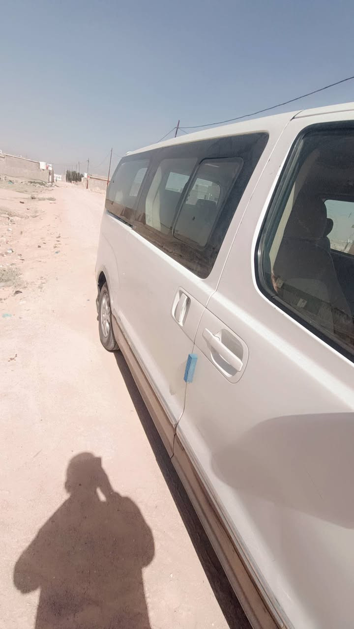 ستاركس للبيع
موديل 2012 سيارا كفاله سونار بيه جاملغ امامي تبديل بدون 
دواخل تاخذ سونار محرك كير تبريد كله كفاله
سنويه لل 28 مداور ثاني يوم 
جاهزه من كلشي 
السعر 155 وبيه مجال 
***********
