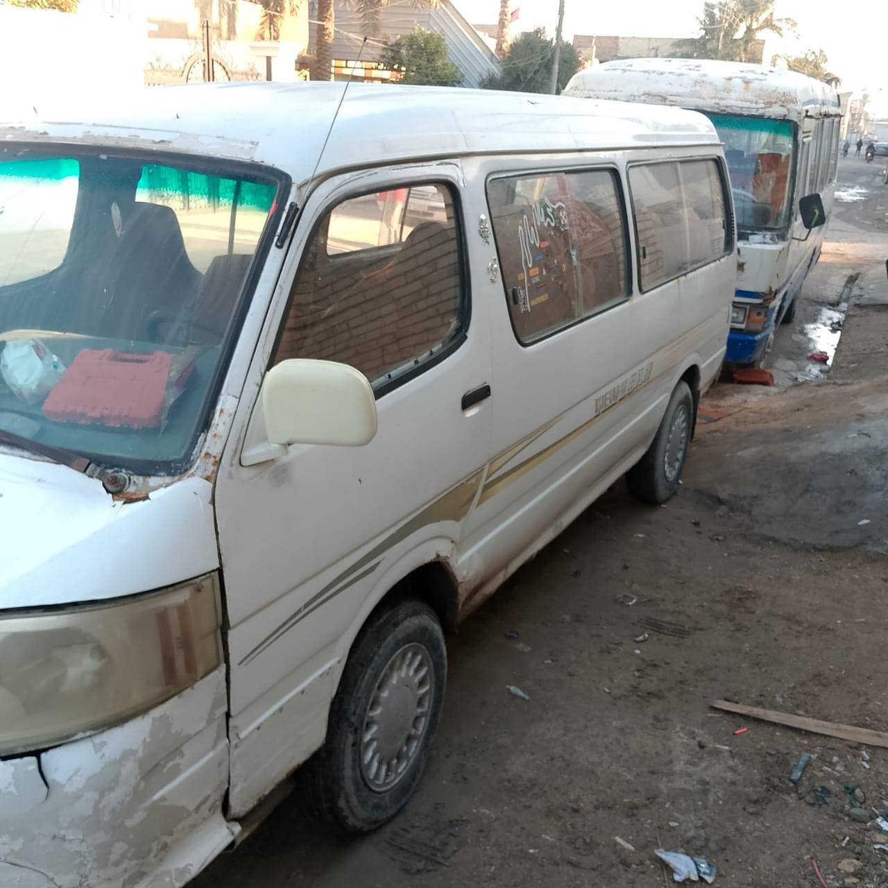 السلام عليكم فتون موديل 9 المحرك يبخر كير اكسل مكفول كهربائيات كامله غرفتها حلوه  السعر 15 ابيع كوم حديد المكان البياع الشرطة الخامسه للتصال ***********
