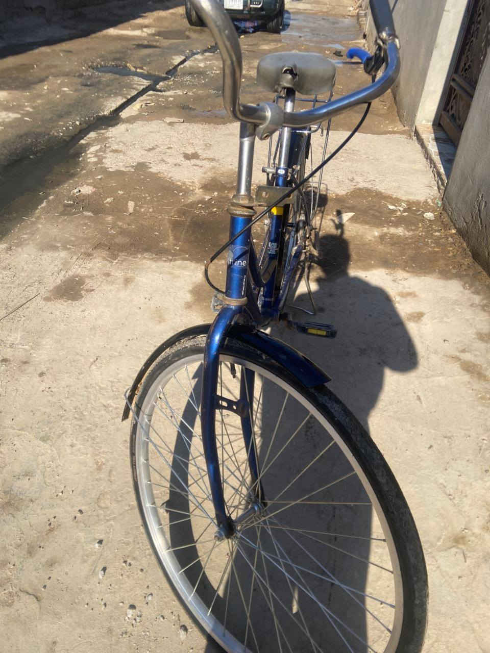 السلام عليكم باسكل للبيع نضيف كلشي كامل ما بي اي نقص السعر 75 وبي مجال رقم الهاتف *********** واتساب
