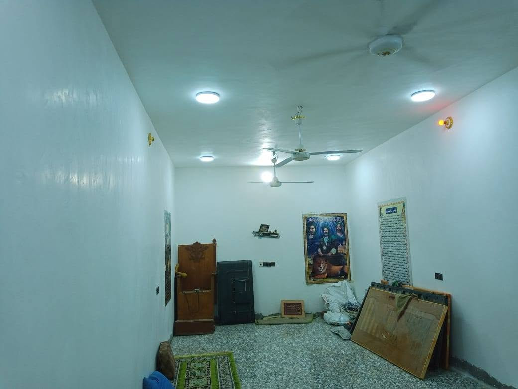 يالله سلام عليكم بيت للببع زراعي مقبيل البراز من جهت الشفيج مساحه 200 متر غرفتين وصاله وستقبال حصيات دخليه وخارجيه للستفسار بيه واتس ***********7
