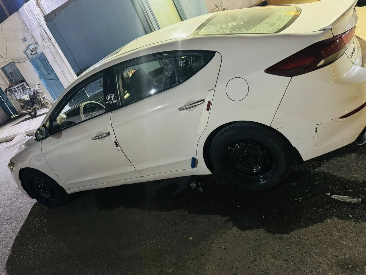 سلام عليكم 
النترا للبيع 2018 خليجي  رقم أربيل جديد 
سنويه لسنة 2030 
بيها ضربة تكمة جهة  سايق 

مكينة وكير جدد مكينه صار 10 اياًم من شديتها
تخم تاير تبريد تدفئه حداده جاهزه للأخير 
ويلها لبلادي موجود عندي
تنتة 
أشاير بالمرايه
كأمره 
حساسات 
شاشه جبيره
تحكم ستيرن

مكاني البصره 

سعرها 110 وبيها مجال للطيبين 

نتصال فقط موجود 
***********
