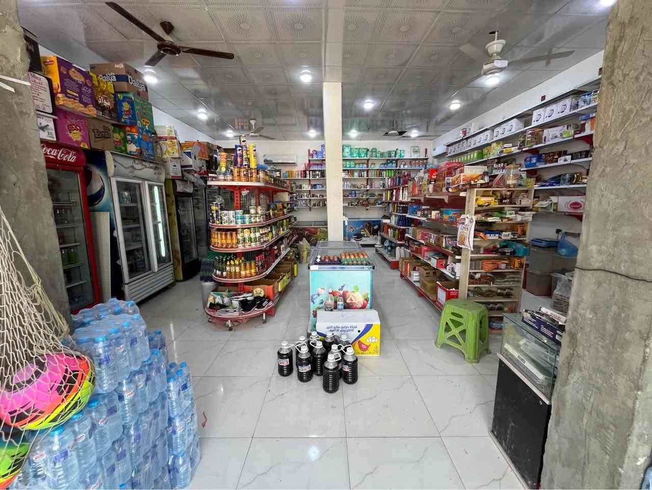 سوبر ماركت للبيع او للأيجار مكانه شط العرب الصالحيه على الشارع العام قرب الحسينية الرضويه المحل متكامل وجاهز تجي وتكعد بي البيع بسبب عدم التفرغ اما السعر حسب الجرد تجي ونجرد كدام عينك وتشوف شغله 
***********
*********** البصرة, العراق
