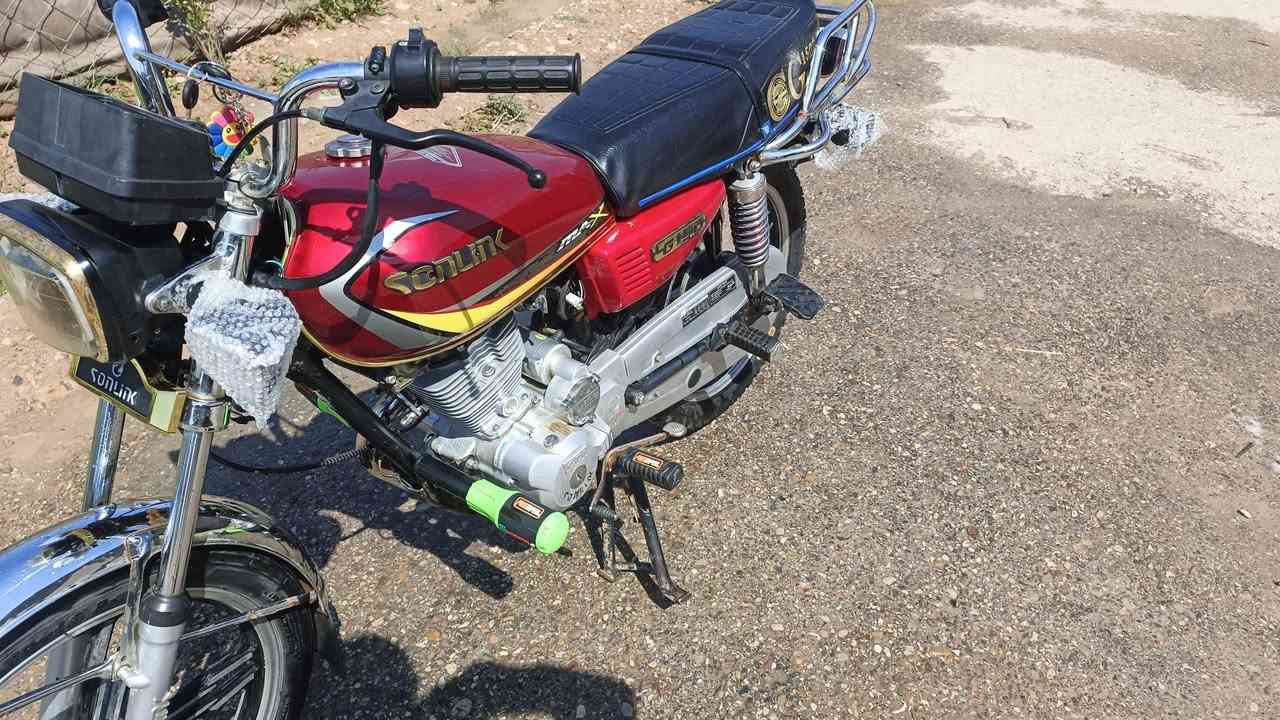 دراجه سونك مديل 23 
نضافه 90 بل ميه 
اوراق كامله 
المكان اديالى أبي صيدا 
ابسعر  مناسب 
الاستفسار 

على هاذه الرقم 
***********@
