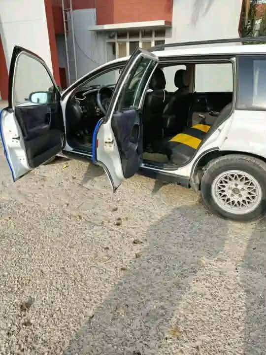 سلام عليكم 
اوبل دكتورة ستيشن للبيع 
محرك 2000
كير عادي 
موديل 95
كهربائيات كلها شغاله 
السعر 40وبيها مجال بسيط 
للاستفسار اكثر اتصل عالرقم ***********
