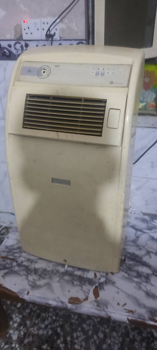 شغال سبلت داخلي نقص فقط دكمتين متشتغل وجنل مكسور 75 بغداد
***********
