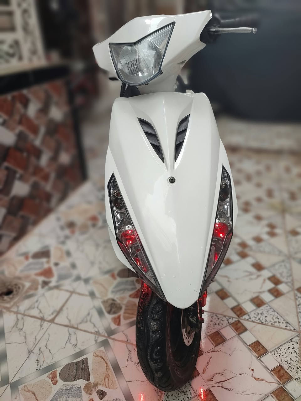 دراجه للبيع ياماها rsz 2010 نوزل كامله من كلشي السعر 700 بيها مجال قليل للاستفسار ***********
