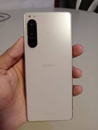 سوني 5 مارك 4 • سناب دراجون 8 جين 1 • ٥٠٠٠