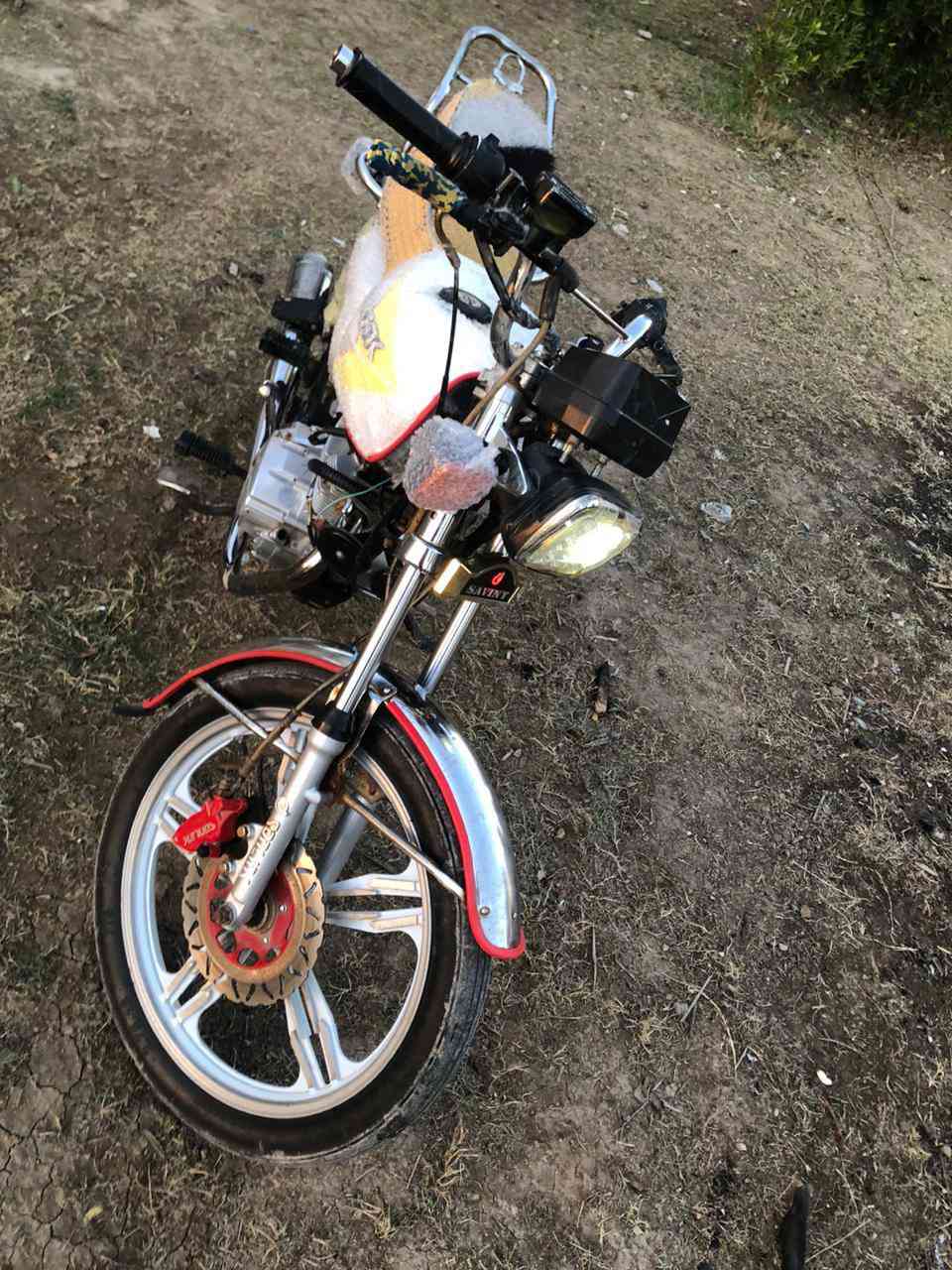 سلام عليكم  دراجه سافان للبيع موديل 23 اوراق اصوليه مكانها عزيزيه ***********
