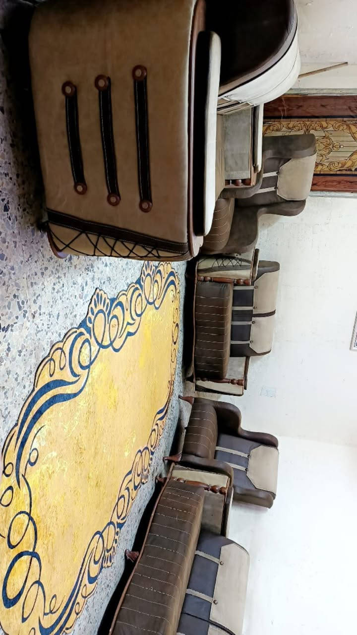 تخم تركي 10 مقاعد نظيف
سعره 270 وبي مجال لبياع 
يوجد توصيل بكروه ب واتساب
***********
