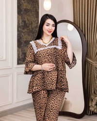 تراك نسائي • موديل كوري • فري سايز ١١٠ كيلو