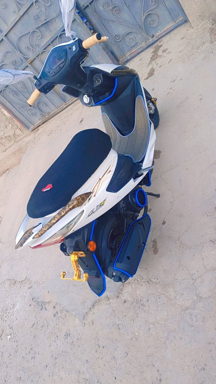 سلام عليكم سايم نحله موديل 2018 بلادي محرك صبانه ماممدوده عليه أوراق ضايعه مكانه ملعب شارع ستين***********
