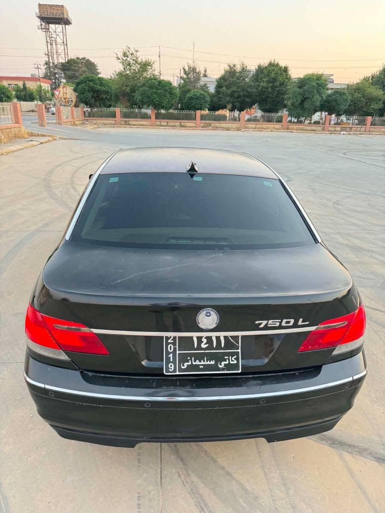 ***********
***********
BMW 750LI -Alpinaقەپات قەپات مواسەفاتە  -سەیارەکە ساخە ساخ
01 - بێ ڕەقەمی دووبەی کۆدی بۆ نەکراوە
مۆدێلی 2007  ڕادار و حاسە  - خەتی جادە -هەزازی سوکان - نازور لەیلی - DTR - 3 مۆدی بەکار هێنان eco-comfort-- sport - sport  -ئۆتۆ پارک - ئۆتۆبرەیک-ئۆتۆستارت- دەرگا شەفت و بەسمەو لید و سێنسەر- سنوق کارەبای و شەفت -سلایت - لایتی ئەدابتڤی individual - کوشنی سارد وگەرم و کارەبای و کۆمپرێسەر و - پێمج پەردە- کوشنی دواوە هیتەر - جی پیئێس- ئاوێنە شەفت و هیتەر و رادار و ناوچەی کوێری تێدایە - حەجمی مەکینەی ٨ پستۆن - هێزی 465 ئەسپی هەیە لە 0-100km تەنها 4.1 چرکە 
سەیارەکە لۆک لۆکە 
گێڕ و مەکینەو کارەبای و کۆمپیتەر بە شەرت یەک دینار مەسرەفی نیە  بۆ نرخ پەیوەندی بکەن 
50$گەڵا و معامەلە دار بنديهكان, السليمانية
