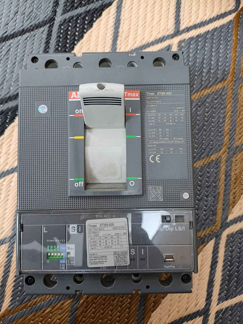 متوفر قاطع ABB 400A  متوفر كميه توصيل جميع المحافظات


**إذا كنت صاحب هذا الإعلان وتريد حذفه لأي سبب، رجاءا أرسل رسالة إلى الدعم الفني**