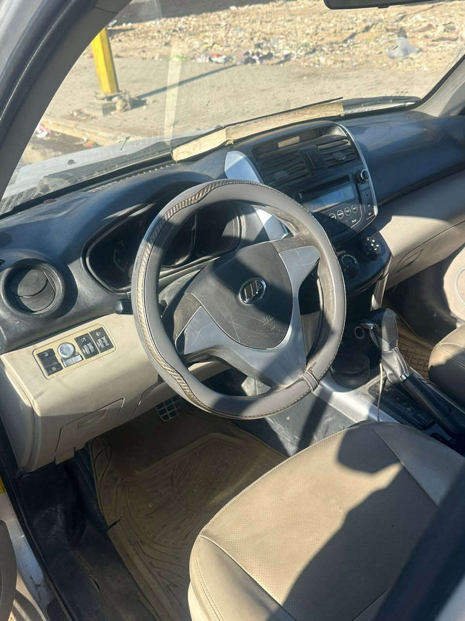 السلام عليكم ورحمة الله وبركاته 
من رخصه الادمن المحترم 
ليفات  اور مديل ١٦ 
كير اوتوماتيك سياره عله وضع الشركه 
لا ضربه ولا صبغ بيهه جرادات 
بسمي رقم كربلاء نكليزي سنويه جديده 
المكان بغداد غزاليه 
السعر ٥٧ بيهه مجال حق جيه 
رقم الهاتف 
*********** واتساب بي بغداد, العراق
