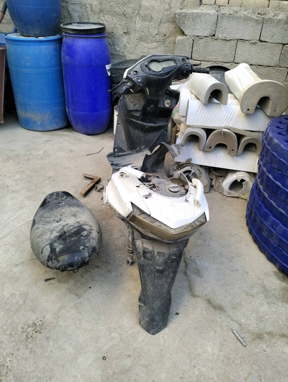 كربلاء بوبيات 
شاصي سكنس شمعه 
سوادات كامله دبل خلفي كهربائيات ترتيب 