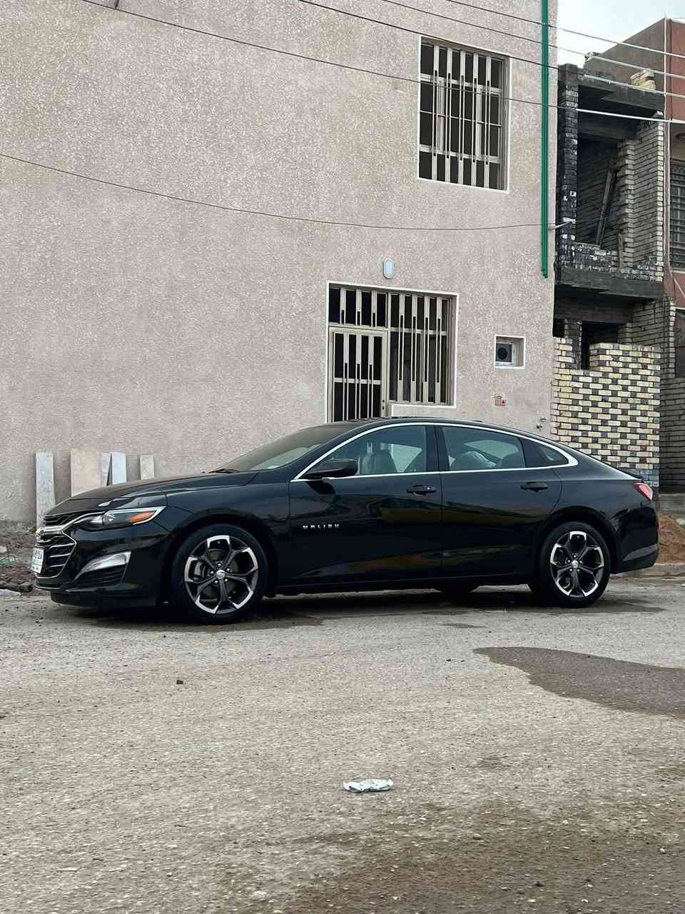 سلام عليكم ……….         ***********
السعر 105 وبيها مجال بسيط جدا 
شباب ماليبو LT 2022 معوقين بغداد وكاله عامة باسم بنيه
ماشيه 70 الف 
مزوده عدسات زنون 
حادثها كما موضح بالصور فقط البنيد صبغ 
بيها بارد بالجاملغ كير مكينه صدر كلها خير من الله 
مكان السياره بغداد حي اور
