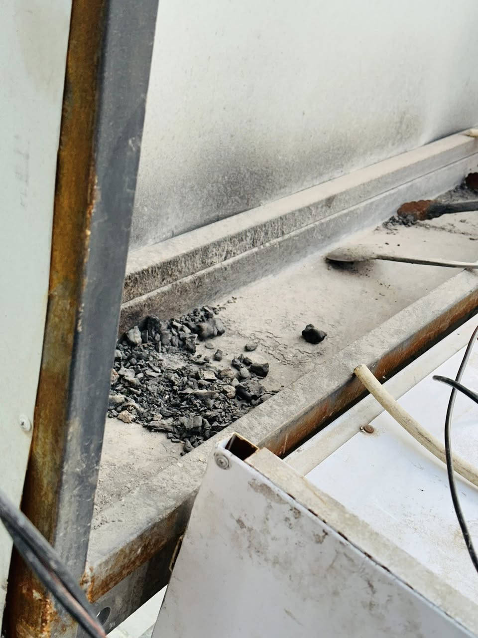 ‏من قلم شوي اللي هي تكون مال أجنحة أو مال كباب كبيرة وياهم ميزه للبيع ومكان النجف مراسلة على رقم التلفون لا حطهاب WhatsApp
***********
