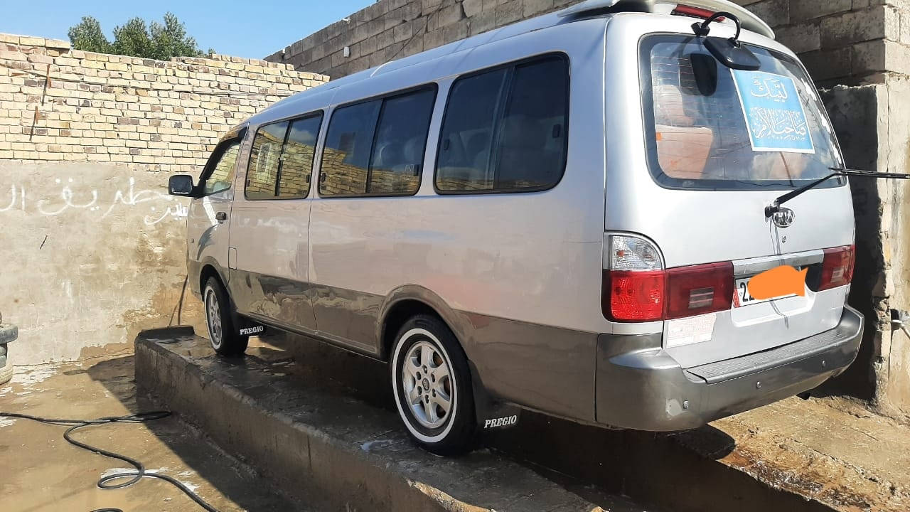 السلام عليكم منغولي للبيع موديل 2004 اصل مكينه كير حداديه جدد تخم تاير جديد بسمي رقم نكليزي سنويه 31  مصبوغه عام مكفوله من ضربه شواصي جدد مكاني نجف  للستفسار *********** السعر 142 وبيه مجال
