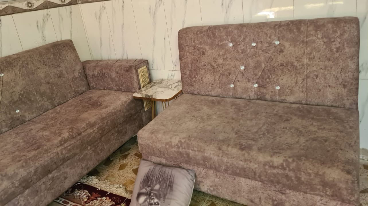 قنفات ١٣ نفر يحتاج الهم ترتيب مع زوليه ٣ في ٤مع طبلات مربع ٣ ووحده مستطيله كبيره ودائري ٣ للبيع


**إذا كنت صاحب هذا الإعلان وتريد حذفه لأي سبب، رجاءا أرسل رسالة إلى الدعم الفني**
