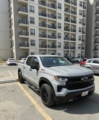 سيلفرادو • V8 ٥٣٠٠ • ٣٣ ألف ميل