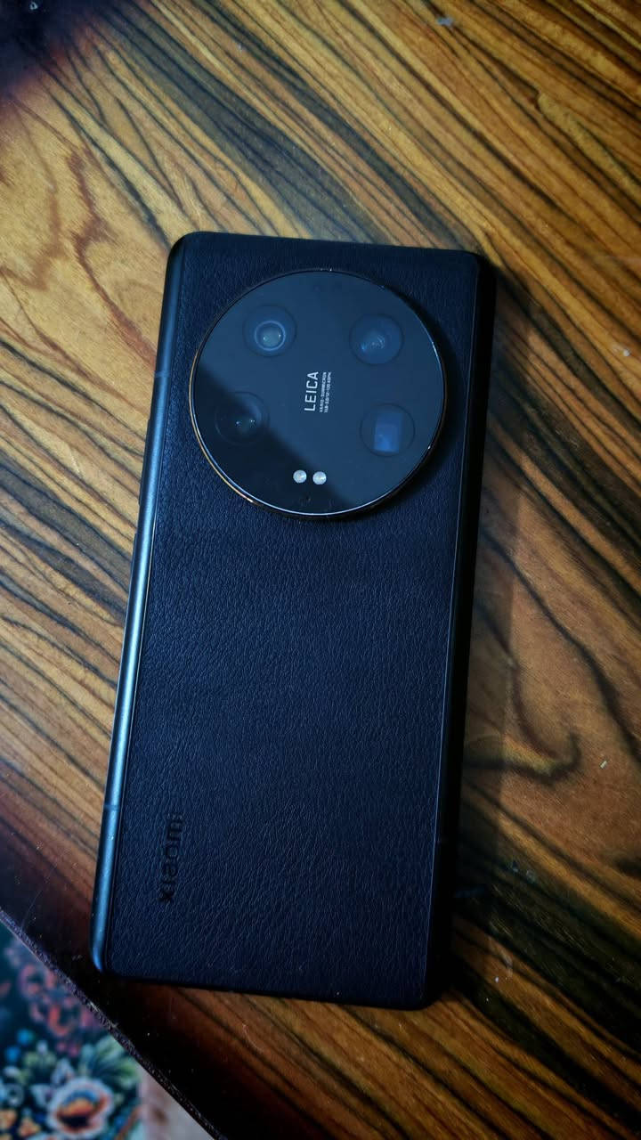 Xiaomi 13 Ultra
سلام عليكم اخوان
جهاز للبيع شاومي 13 الترا روم عالمي ذاكره 256
جهاز نضيف 90% ملحقات كامله
اجهاز معروفه موصفاته 
المعالج/Snapdragon 8 Gen 2
كامرات من لايكا لألمانيه بوبجي 120 فريم
شاحنه 90W
العنوان بغداد المحموديه السعر 600 وبي مجال حك لجييه للشراي


**إذا كنت صاحب هذا الإعلان وتريد حذفه لأي سبب، رجاءا أرسل رسالة إلى الدعم الفني**