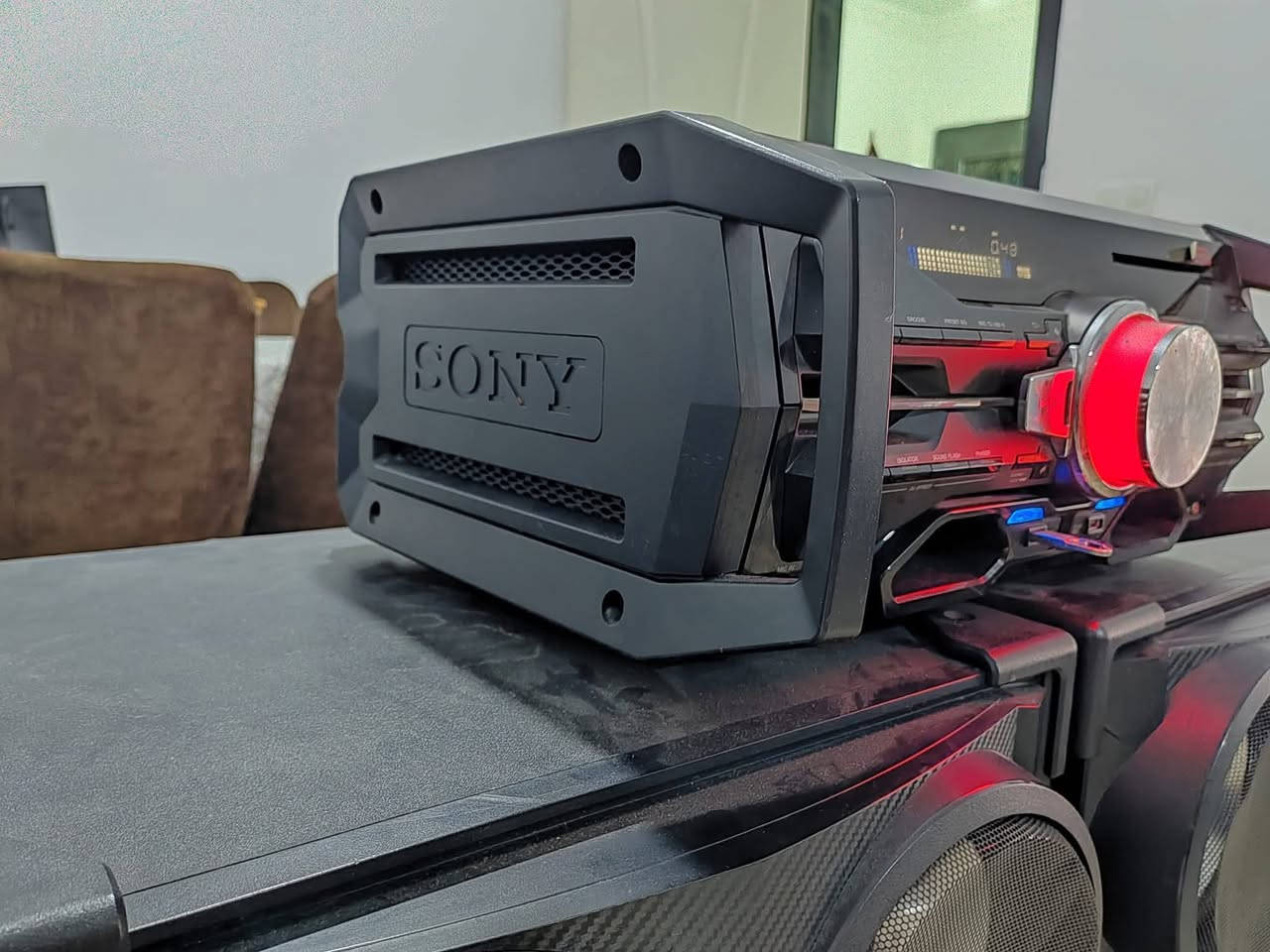 المدرعة..
Sony shake Sh 2000
بالعافية ع الراح ياخذة صوته يخوف
للحجز ***********
