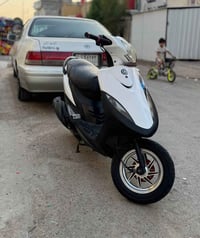 1دراجه بلاديه مكينه مامحطوط عليها سبانه ابد.2 كهربائيات شغاله كلها .. ...