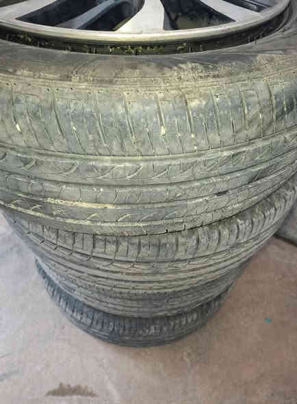 تخم ويل كب ويا تايرات جديدة سعره 425 وبي مجال ***********
