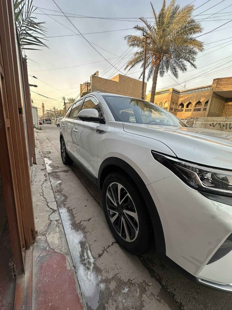 سلام عليكم للبيع فقط .. دونك فينك AX7 صناعه صيني السياره غنيه ع التعريف  خير من الله .. السياره مكفوله بس بيها ملاحضه مبينه بصور .. كير ومكينه ياباني بلاد مكفولات 1500 تيربو .. السياره فول موصفات للأخير .. سقف بانوراما .. بصمه تشغيل وبصمه ابواب .. كامرات 360 درجه .. اناره داخليه  تبريد قطعتين وبعد بيها موصفات كلش اهواي .. رقم بغداد انكليزي شرط التحويل .. السعر 125 وبيها مجال .. مكاني بغداد منطقه الحبيبيه .. ***********
