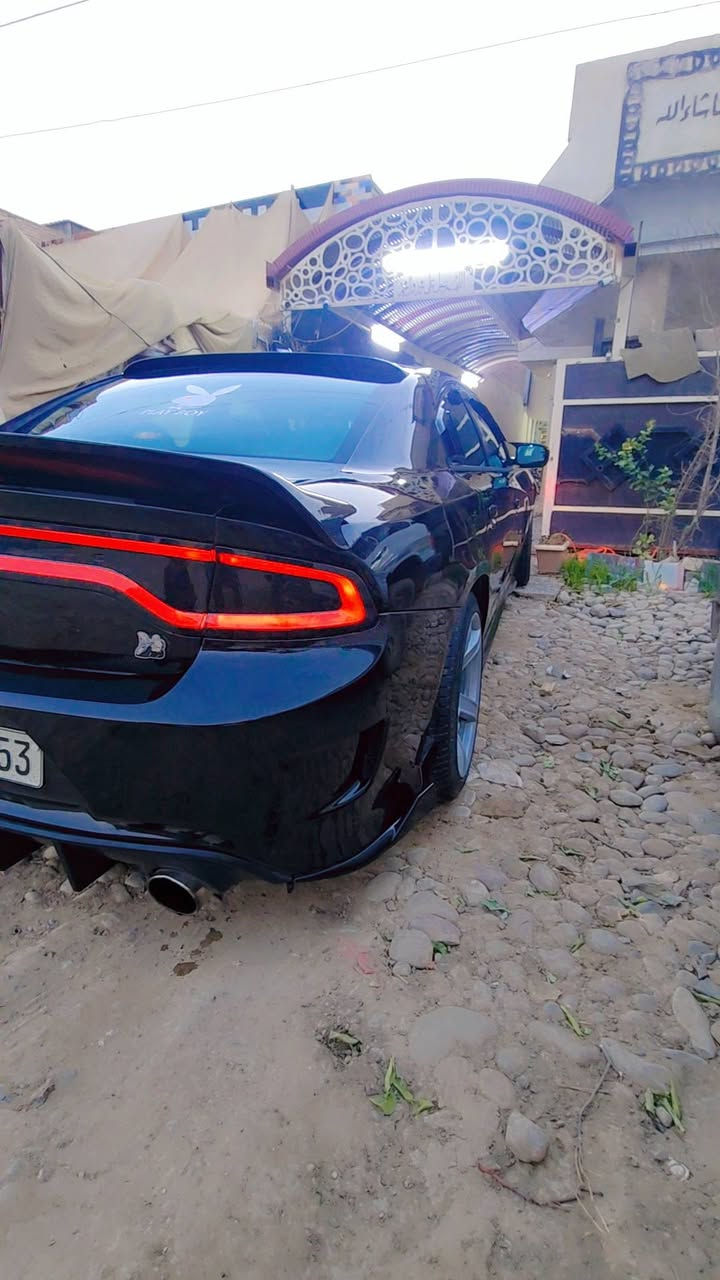 charger RT 5.7 
السيارة مديل 2016 
مواصفات فول عده فتحه
بصمة 
تشغيل عن بعد 
شاشا كبيرة 
سوبر تراك باك 
الكراسي تدفئة تبريد 
هيتر ستيرن 
الكراسي خزن ميموري  
الكراسي الخلفية تدفئة 
نقاط عميات 
حساسات خلفي امامي 
السيارة بعد كلش هواي مواصفات بيهة 
السيارة بيهة دبات اصلية 
السيارة كلشي بيهة جديد 
السيارة مبولشة وجاهزة للاخير 
الصدر والميزانية جديدة 
كير مكينة جدد 
المكينة مبدلة جديدة زيرو 
السيارة حادث بنيد 
والسيارة مصبوغة حزام 
وسونرهة موجود بدون شاصي ولغد 
السعر 157 بيهة مجال حك الجية فقط 
مااكطع سعر على التلفون 
مكاني بغداد _ابو غريب الزيتون 
هـ_ ***********
