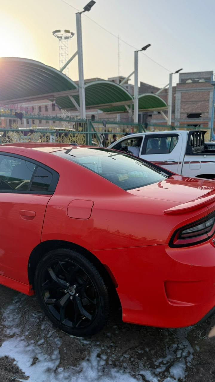 السلام عليكم
جارجر GT موديل 2019 
وارد خليجي مكفوله من الضربة بيها شخط بالباب 
موضح بالصور ، 
ماشية "180Km الف كيلو تقريباً “وياها الدفتر مال تبديل الدهن والكتلوك ، سعرها 265$ وبيها مجال قليل ، السيارة بأسمي @*********** متواجد واتساب فقط
