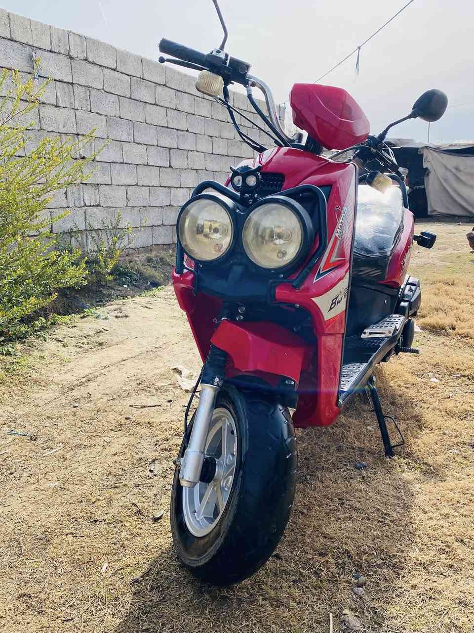 السلام عليكم موطور سكنكس ماكس جبلي سرعه 120موطور مل جناي سلف هندل شغل كهربيات شغله مكاني جدعه    السعر500بي مجل رقم الهاتف *********** رجان مو شراي لا تعبني
