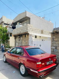 بي إم دبليو E34 • 525i ١٩٩١ • ماروني