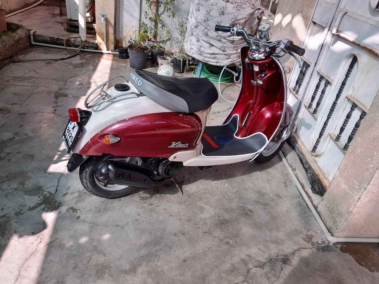 ماطور عبد حليم  كفرات بلادي نضيف دراجه خير من الله ما يحتاج ربع مكينه ما مفتوح تاير وره جديد و كهربائيات شغال كامل كيج بانزين شغال سعره 400 بي مجال  للطيبين شراي تعال خاص او رقم للتواصل ***********
