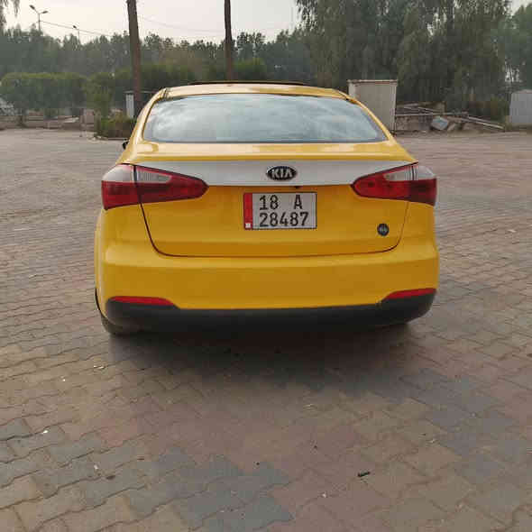 سلام عليكم
كيه سيراتو خليجيه
موديل 2014
سياره فول مواصفات
من عده البصمه 
فتحت سقف
قطعتين تبريد 
اشاير بل مري
تحكمات ستيرن
حادثه جاملغ وبنيد 
مكينه وكير خير من الله 
مكينه 2000دوش 
كير ATمرغوب
رقم جديد دولي 
بسمي تحويل مباشر
دوشمه جديده 
سياره جديده
سعر90وبي مجال
مكاني بغداد الكرخ 
رقمي ***********
