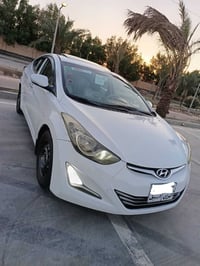 النترا ٢٠١٣ • ١٦٠٠ • فتحة سقف