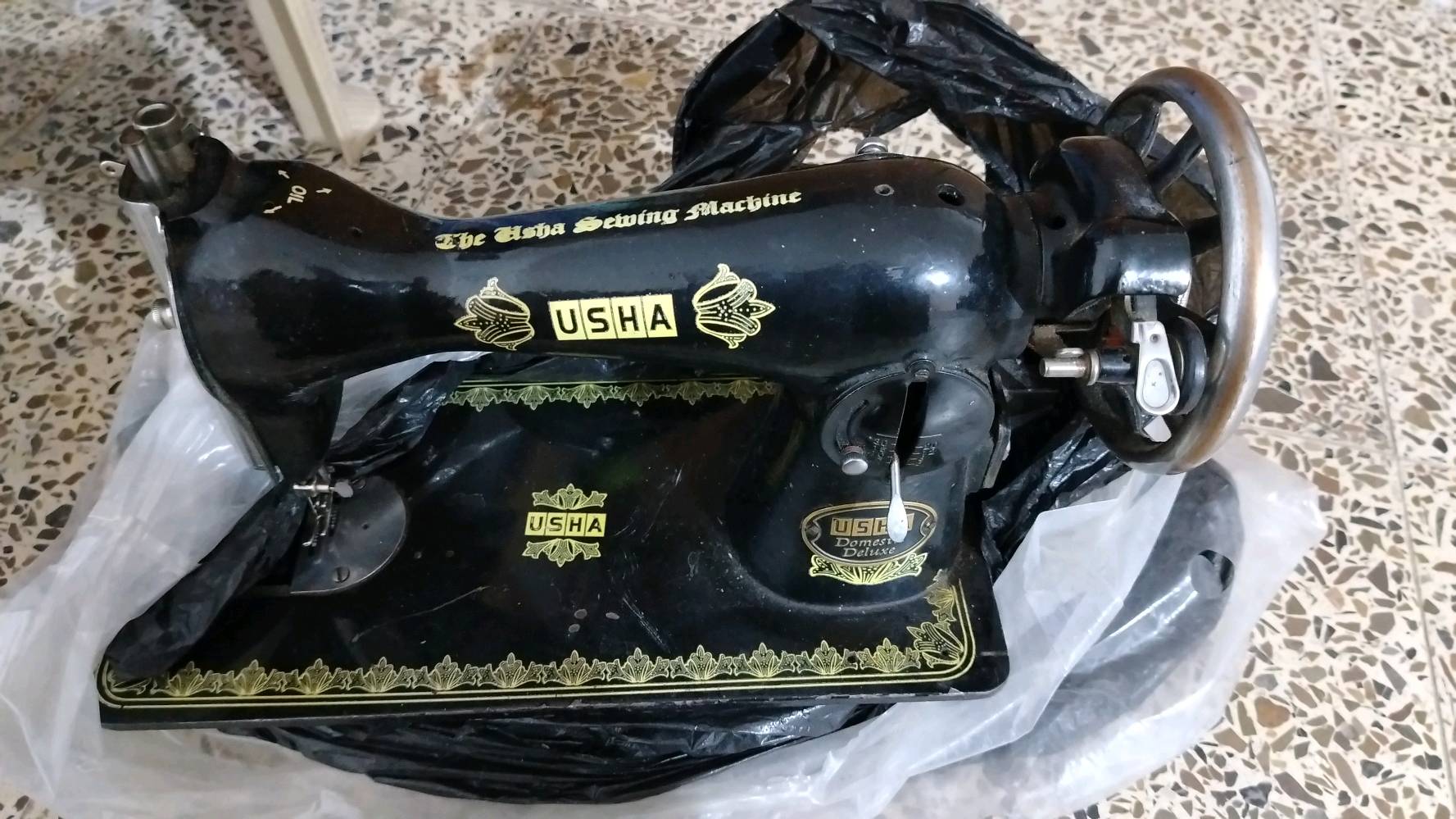 مكينه للبيع مابيها عطل تشتغل مابيها نقص ومابيها ضرر  مكان حي اور السعر ع خاص راسلني واتساب