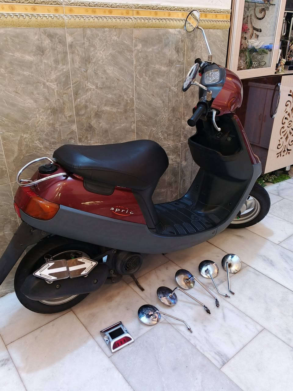 السلام عليكم
بطه 2003 دبل نظيف جدا حاويه مكينه ناعمه نكره سلف للبيع  السعر 800 بيها مجال للتواصل *********** واتساب
