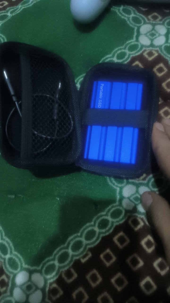 هارد خارجي تايب سي مساحه 2تيرا وياه كيبل وربط مال موبيل نوعه ssd رايده ب100


**إذا كنت صاحب هذا الإعلان وتريد حذفه لأي سبب، رجاءا أرسل رسالة إلى الدعم الفني**