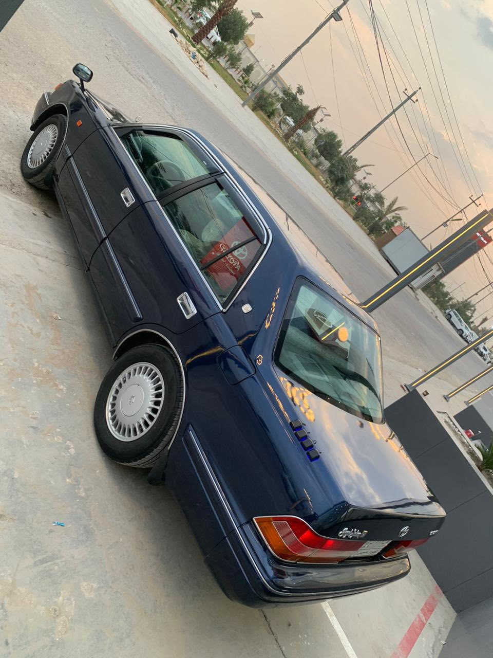 السلام عليكم حبايب 
راس الثور تكم للبيع او مراوس 
السياره جاهزه من كلشي ومكفوله من الكص والحادث 
مصبوغه عام جماليه رقم بصره مداور راعيه بالنجف موجود السعر 115 وبيه مجال وهاذا رقمي وبي واتساب ***********
