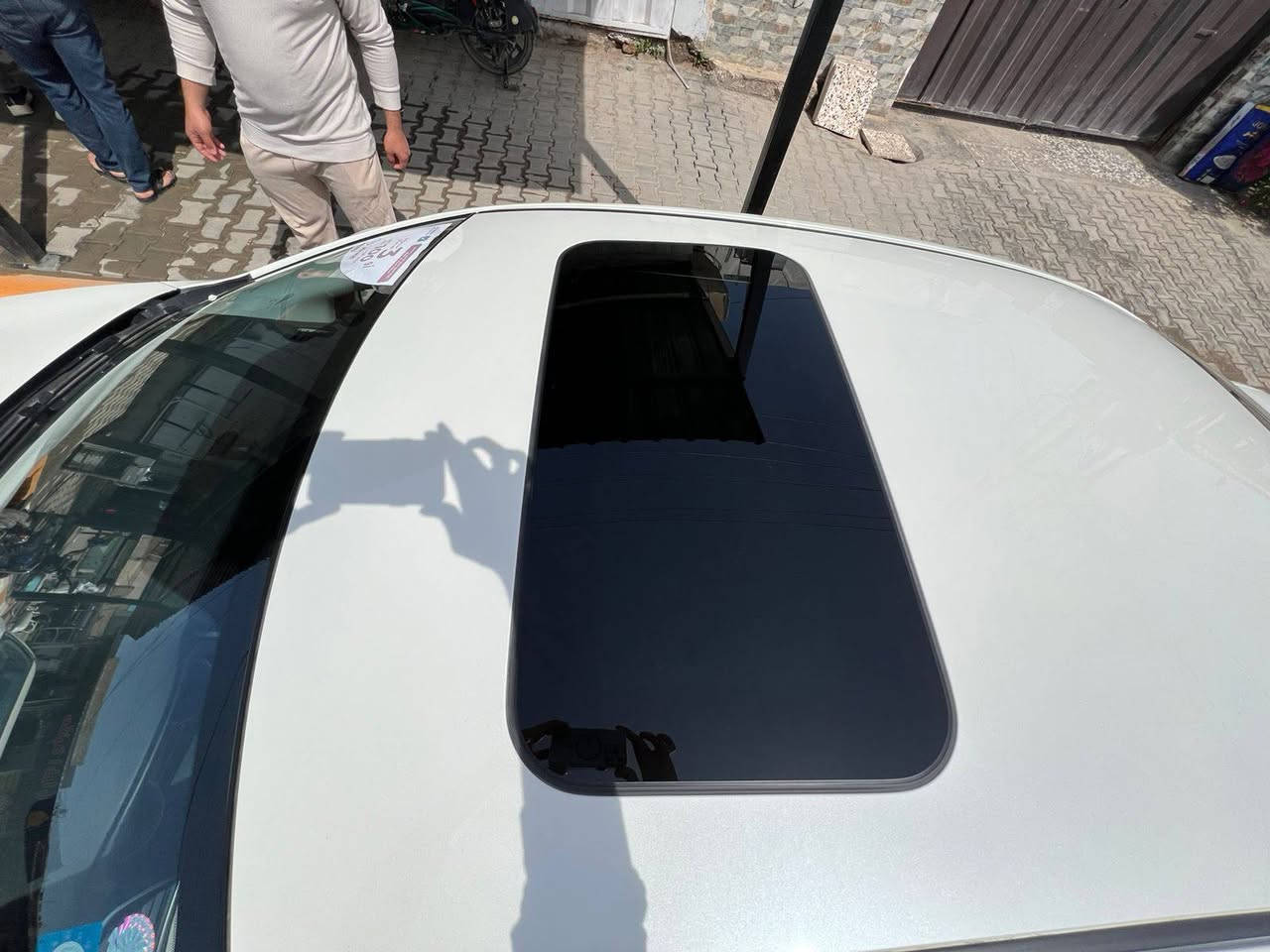 السلام عليكم
⭕سنترا نيسان
⭕ فئة sv
⭕موديل ٢٠٢٥
⭕رقم بغداد انكليزي
⭕محرك ١٦٠٠
⭕٤ سلندر
⭕شاشة تحكم
⭕فتحة سقف (بنيراما)
⭕كامرة خلفية
⭕ماشية ٢٧٥٠
⭕يعني زيرو
⭕سيارة ما بيها نقص اي شي
⭕ بعدها بوضعيت شركة ضمان ٣سنوات او ١٠٠ الف كيلو متر 
⭕تحويل مباشر
⭕السعر خاص او  الاتصال على الرقم
***********
***********
