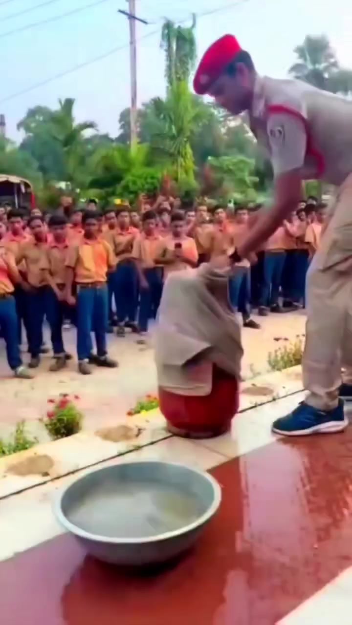 ️✨ فواحة UFO مع تأثير قطرات المطر وروائح منعشة! 💧💨
🌈 إضاءة ملونة تضيف جو ممتع على غرفتك
🕒 تشغيل ذكي 2-4-8 ساعات + ريموت تحكم
💨 عطّر المكان بسهولة وعيش أجواء هادئة ومريحة!


**إذا كنت صاحب هذا الإعلان وتريد حذفه لأي سبب، رجاءا أرسل رسالة إلى الدعم الفني**