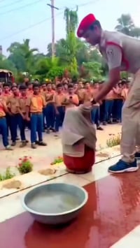 فواحة UFO • إضاءة ملونة • مؤقت ٢-٤-٨س